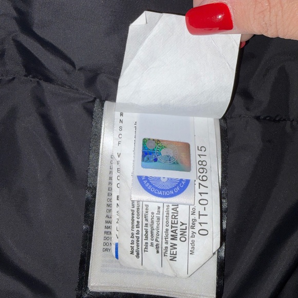 Canada goose navy colour in a great condition - Picture 13 of 14